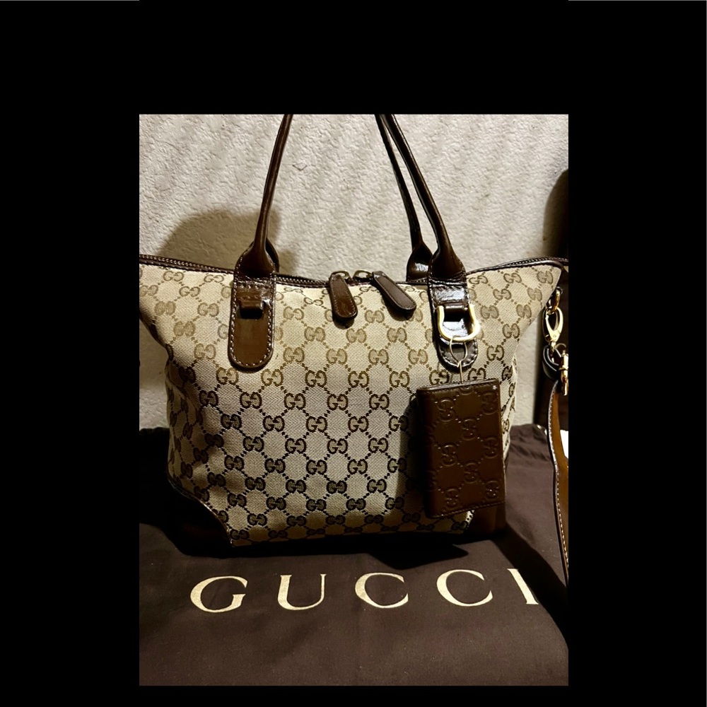 Gucci medium tote bag